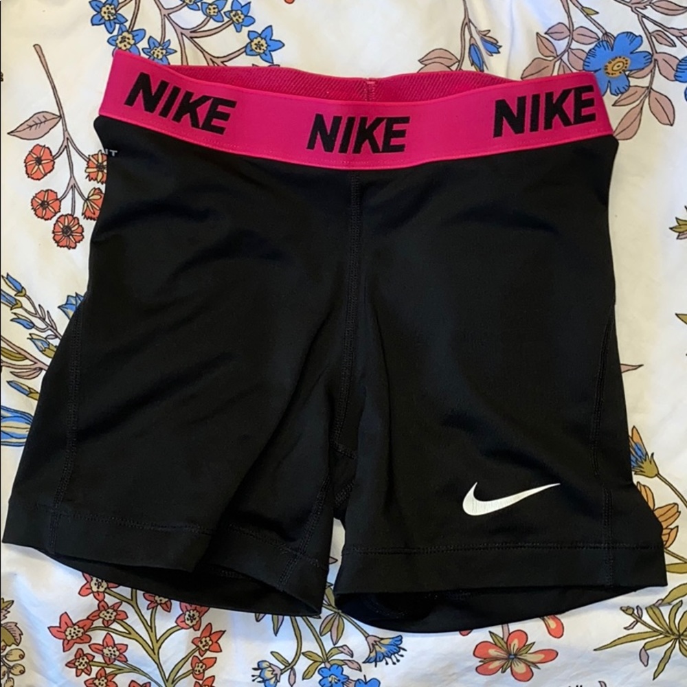 EUC Nike Pro shorts